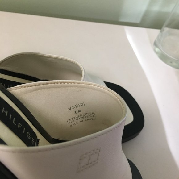 White Tommy Hilfiger square toe chunky block heel sandals - Picture 7 of 9